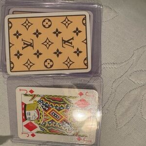 LV Cards